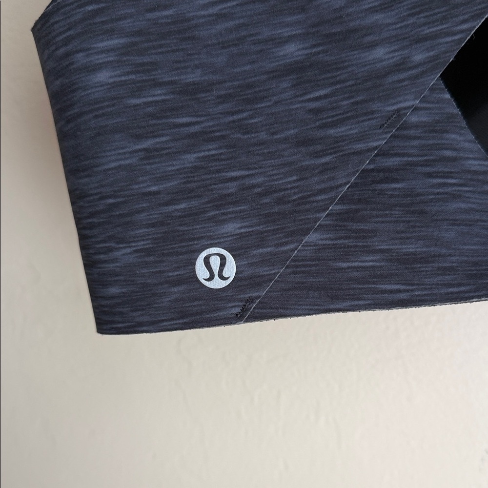 lululemon athletica Charcoal Sports Bra - Picture 3 of 4